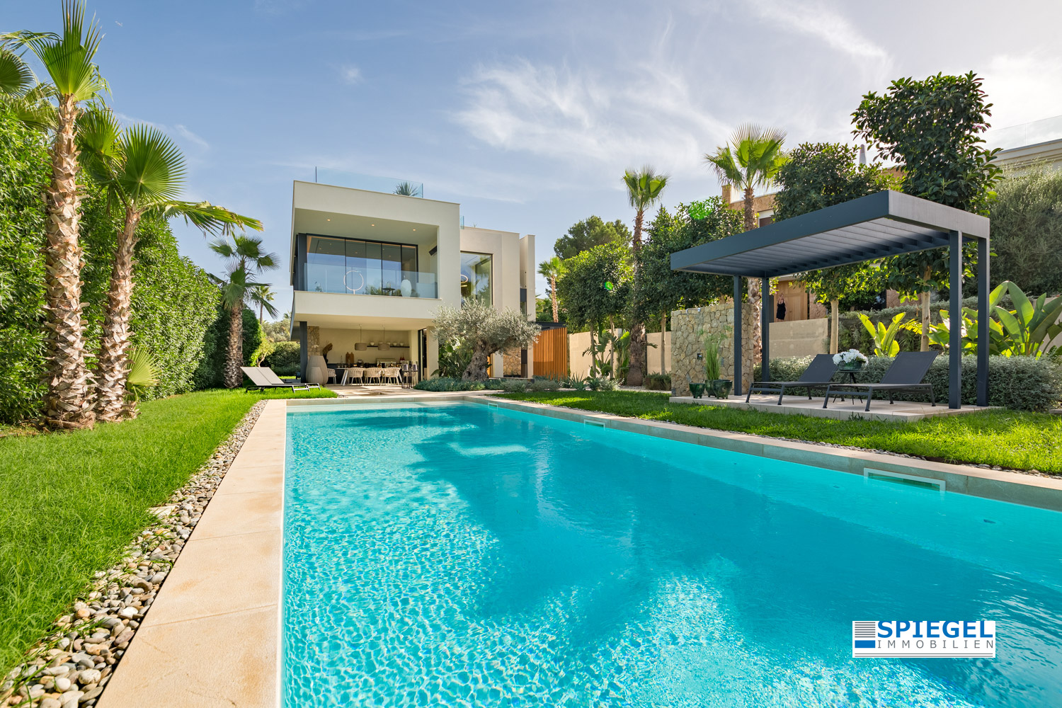 Design-Neubauvilla in Nova Santa Ponsa – Luxusimmobilie mit Meerblick und hochwertiger Ausstattung